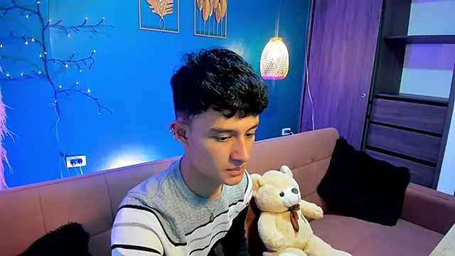 Snapshot of Patrick_Howland_ chatting on February 12, 3:23 am Patrick Howland online show from February 12, 3:23 am