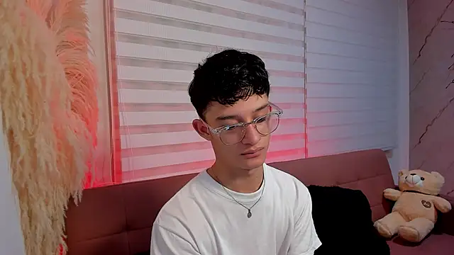 Snapshot of Patrick_Howland_ chatting on February 27, 3:39 am Patrick Howland online show from February 27, 3:39 am