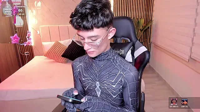 Snapshot of Patrick_Howland_ chatting on February 28, 3:40 am Patrick Howland online show from February 28, 3:40 am