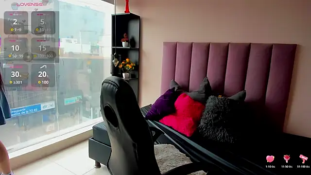 Raven love online show from March 26, 7:52 pm