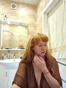 LanaBananaa  online show from April 13, 11:21 pm