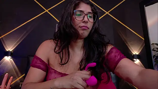 serena kournikova online show from February 25, 9:35 pm