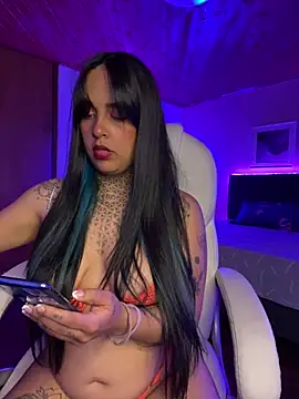 Snapshot of Annie_Alicee chatting on February 27, 3:23 pm Annie Alicee online show from February 27, 3:23 pm