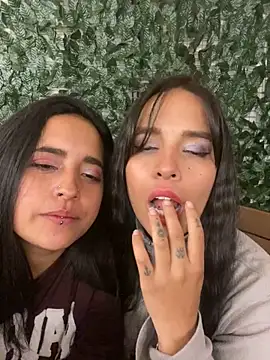 Annie Alicee online show from March 28, 3:06 am