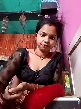 Snapshot of Cut_ikina chatting on May 3, 9:43 pm Cut ikina online show from May 3, 9:43 pm