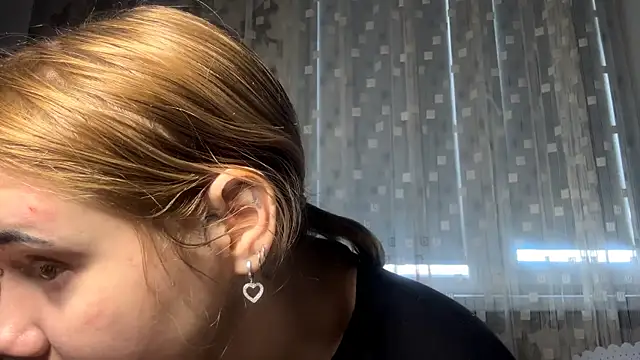 Snapshot of LedAffinity chatting on February 18, 7:48 am LedAffinity online show from February 18, 7:48 am