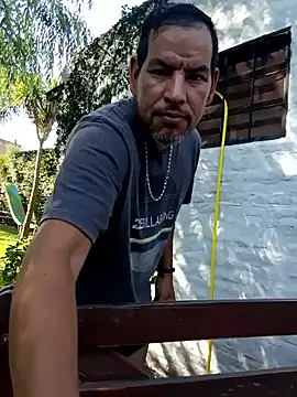 Snapshot of gordorichard chatting on February 12, 7:42 pm gordorichard online show from February 12, 7:42 pm