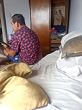 Snapshot of gordorichard chatting on February 15, 2:47 pm gordorichard online show from February 15, 2:47 pm