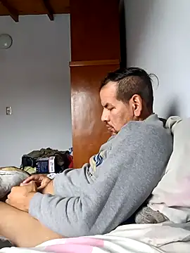 gordorichard online show from April 8, 1:44 pm