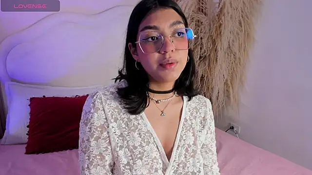 Snapshot of rebeca_taylor chatting on February 26, 3:49 am rebeca taylor online show from February 26, 3:49 am