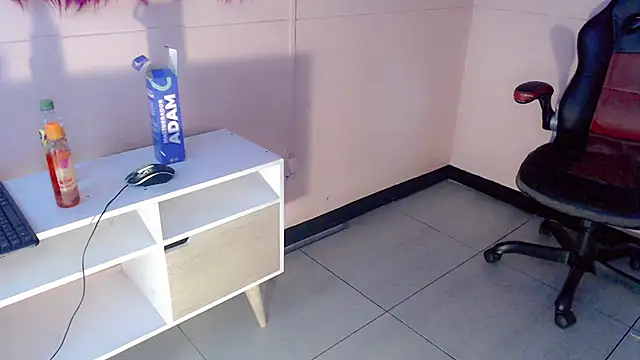 Andrea Pop  online show from February 16, 7:21 pm