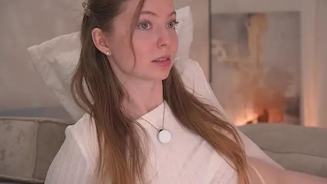 Snapshot of moan_elisa chatting on February 25, 1:26 am moan elisa online show from February 25, 1:26 am