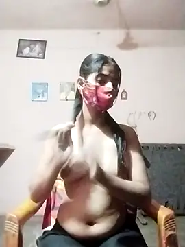 Snapshot of Kitti-Sharma chatting on April 17, 3:31 am Kitti-Sharma online show from April 17, 3:31 am