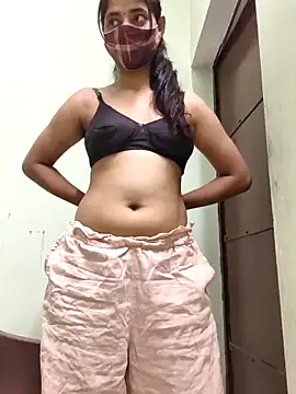 Snapshot of Kitti-Sharma chatting on April 26, 8:56 am Kitti-Sharma online show from April 26, 8:56 am