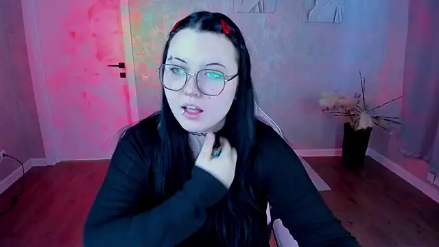 Kira G0ld online show from March 26, 1:01 am