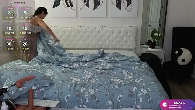 Snapshot of ViolettBaby chatting on June 6, 3:28 pm ViolettBaby online show from June 6, 3:28 pm