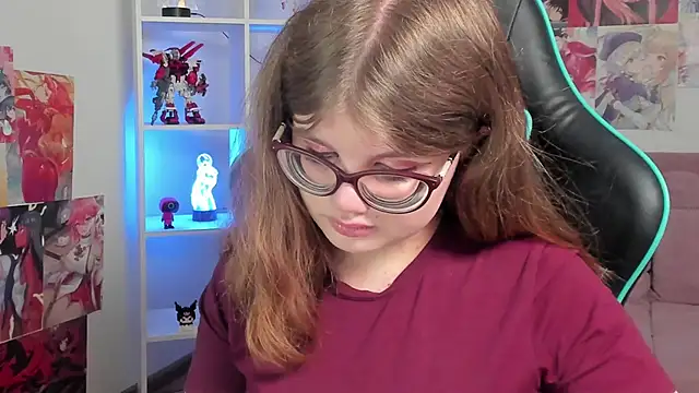 Snapshot of ChloeHalses chatting on February 12, 5:24 am ChloeHalses online show from February 12, 5:24 am