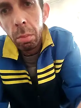 Snapshot of Lamich chatting on April 8, 3:01 pm Lamich online show from April 8, 3:01 pm