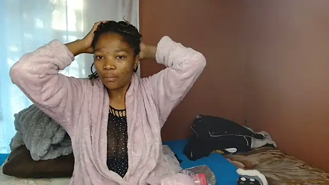 ForeverSexy  online show from May 20, 5:35 am