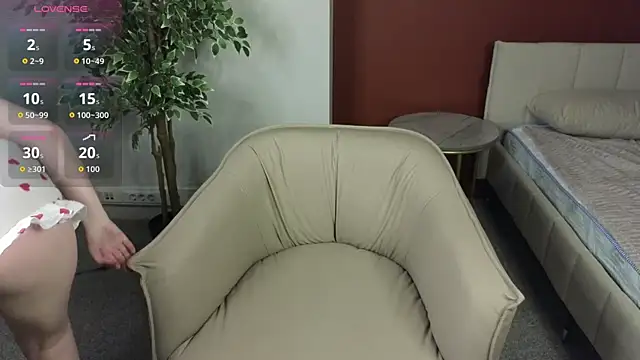 LovingWhisperr online show from March 28, 1:16 am