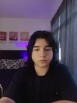 Snapshot of Daniellesins1 chatting on February 4, 12:22 pm Daniellesins1 online show from February 4, 12:22 pm