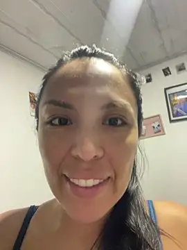 Emma Sanz   online show from March 6, 12:12 pm