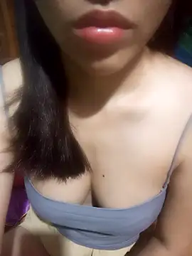 Snapshot of Yui-Ch1682 chatting on February 6, 9:40 pm Yui-Ch1682 online show from February 6, 9:40 pm