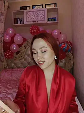 Snapshot of LolaaMint_ chatting on February 14, 12:13 pm LolaaMint online show from February 14, 12:13 pm