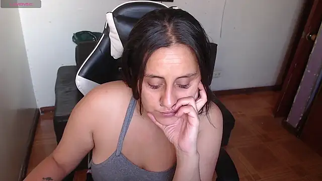 Snapshot of MeliisaRobers chatting on February 28, 3:13 pm MeliisaRobers online show from February 28, 3:13 pm