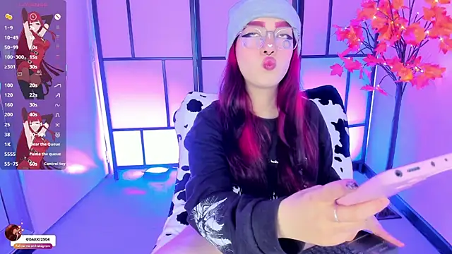 Snapshot of Dakota_kl chatting on February 16, 1:29 pm Dakota kl online show from February 16, 1:29 pm