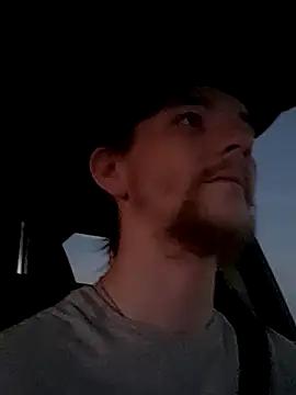 Snapshot of Horus1922 chatting on February 12, 12:27 am Horus1922 online show from February 12, 12:27 am