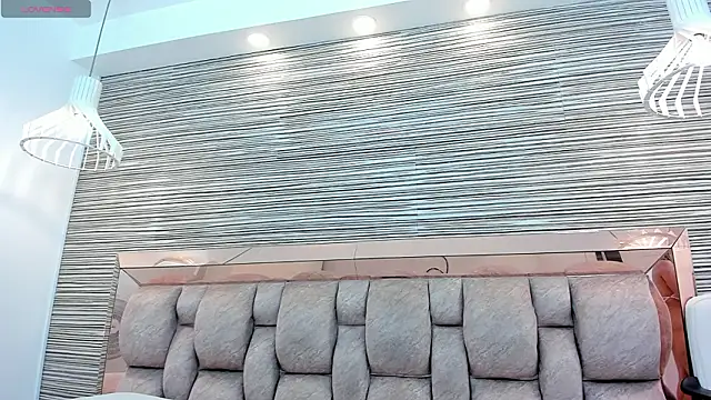 Snapshot of rossy_roose chatting on February 25, 7:12 pm rossy roose online show from February 25, 7:12 pm