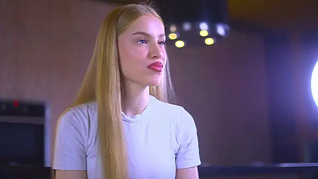 Snapshot of ShinKilmer chatting on February 20, 4:29 pm ShinKilmer online show from February 20, 4:29 pm