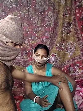 Snapshot of Tiay_009 chatting on February 20, 4:51 pm Tiay 009 online show from February 20, 4:51 pm