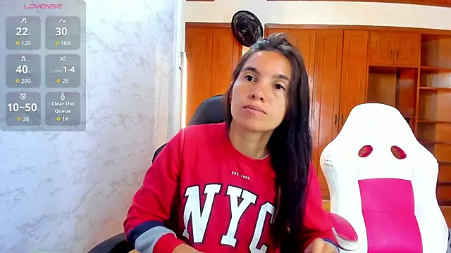 Emily and Soffy online show from February 23, 12:02 pm