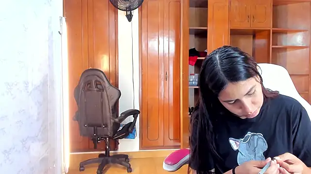 Emily and Soffy online show from February 26, 12:04 pm