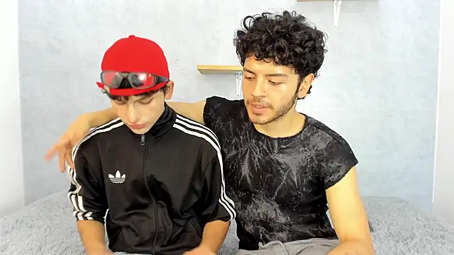 Snapshot of Eliotkinky chatting on February 28, 3:35 pm Eliotkinky online show from February 28, 3:35 pm