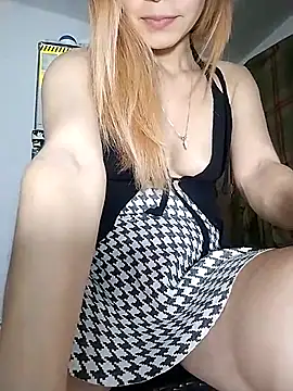 Snapshot of Katestar77 chatting on February 26, 7:18 am Katestar77 online show from February 26, 7:18 am