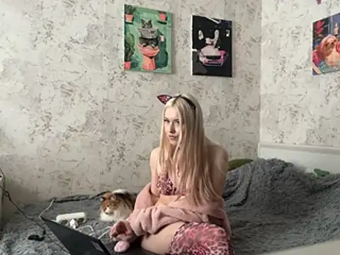 SisyLana online show from February 20, 12:05 pm