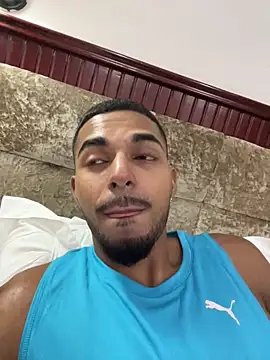 Snapshot of PimpDante chatting on April 9, 6:46 pm PimpDante online show from April 9, 6:46 pm