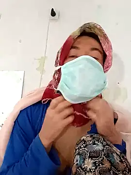 Snapshot of turbanlim07 chatting on February 14, 9:33 pm turbanlim07 online show from February 14, 9:33 pm