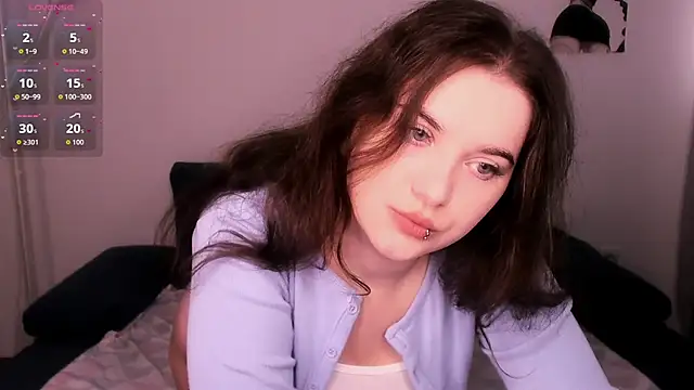 chloe dashh online show from April 10, 6:40 am