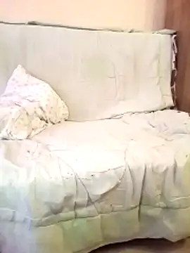 Snapshot of red_misstess_wow chatting on February 11, 7:13 am red misstess wow online show from February 11, 7:13 am