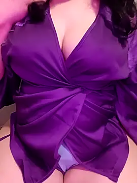 Snapshot of Diamond_araab chatting on April 12, 5:29 pm Diamond araab online show from April 12, 5:29 pm