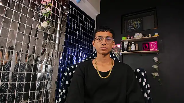 Snapshot of _Josh_Moon_ chatting on February 16, 6:37 pm Josh Moon online show from February 16, 6:37 pm