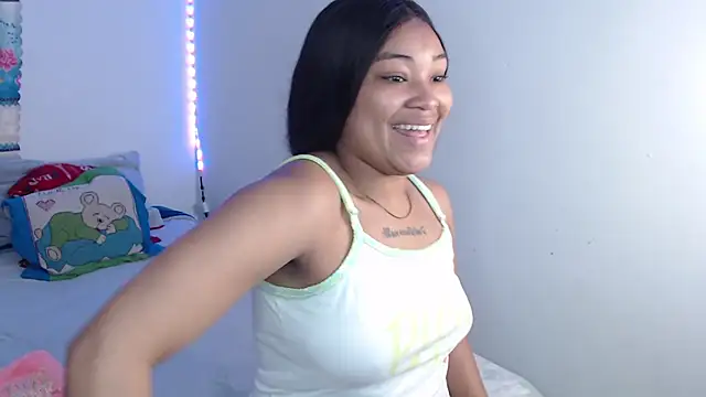 Snapshot of latin_riahnna_jp chatting on July 22, 12:52 pm latin riahnna jp online show from July 22, 12:52 pm