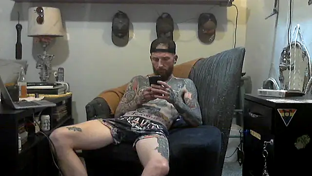 F D R  online show from March 26, 6:08 am