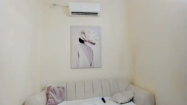 salome velour online show from February 18, 12:34 pm