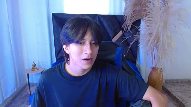 nikoo 18 online show from April 14, 2:34 pm