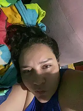 Snapshot of violetsamboni chatting on February 19, 3:46 am violetsamboni online show from February 19, 3:46 am